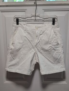 GAP Women’s White Bermuda Shorts
